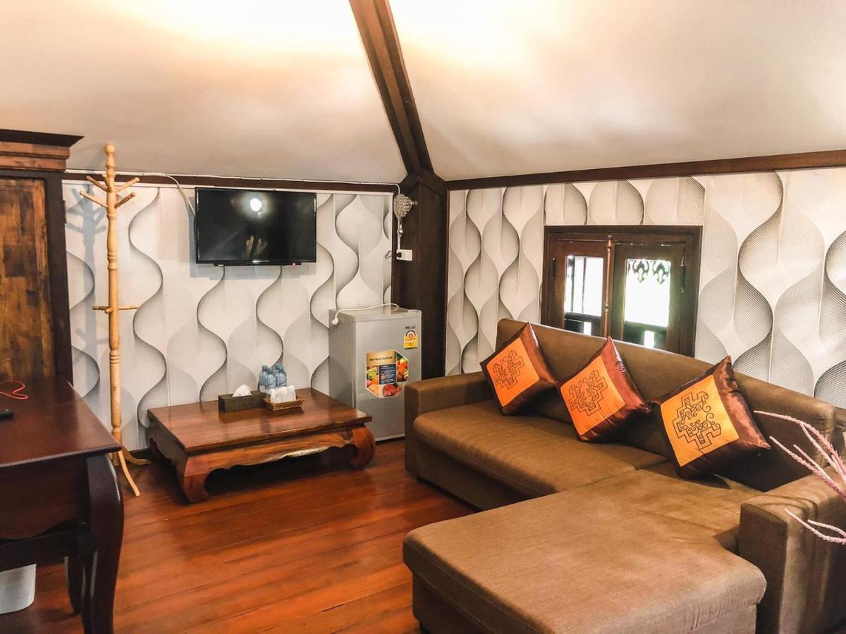 Ananta Hotel Luangprabang Экстерьер фото