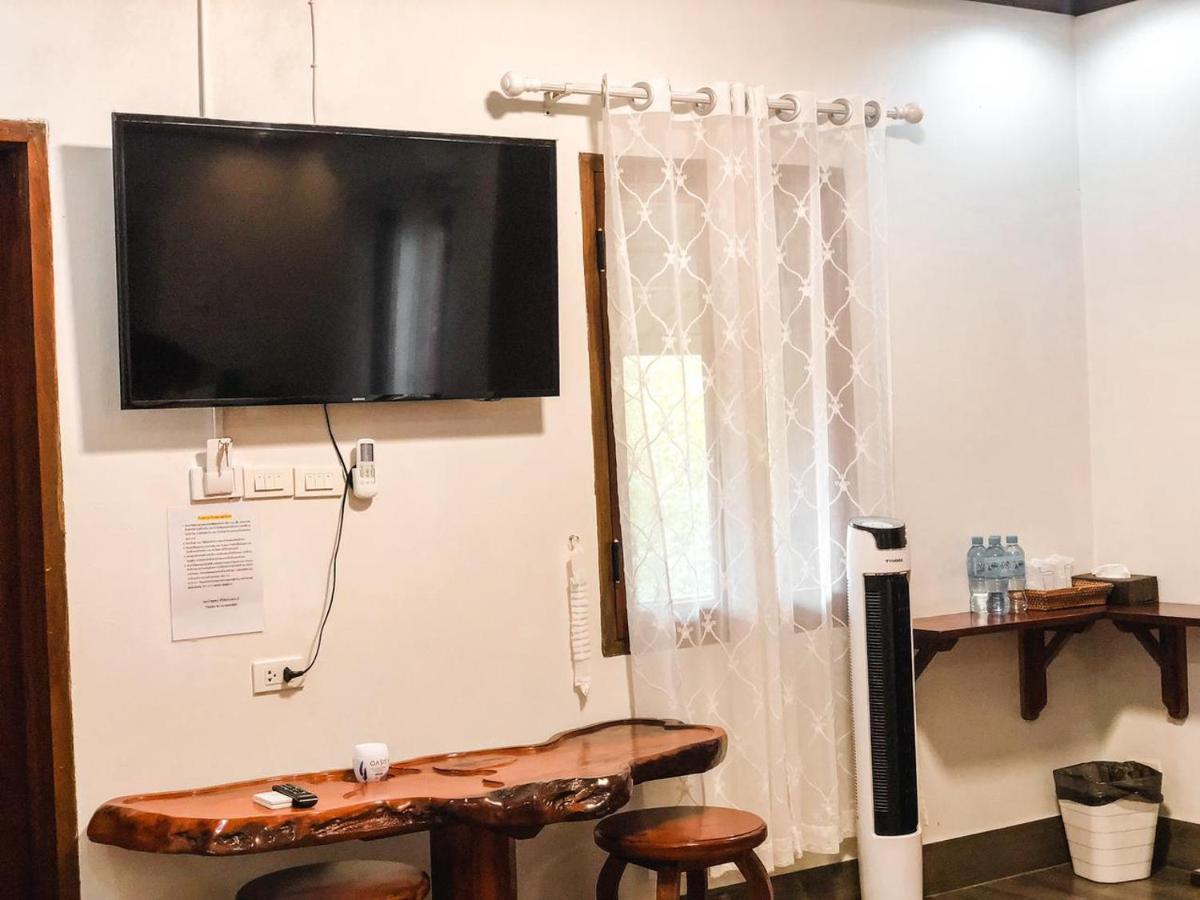 Ananta Hotel Luangprabang Экстерьер фото